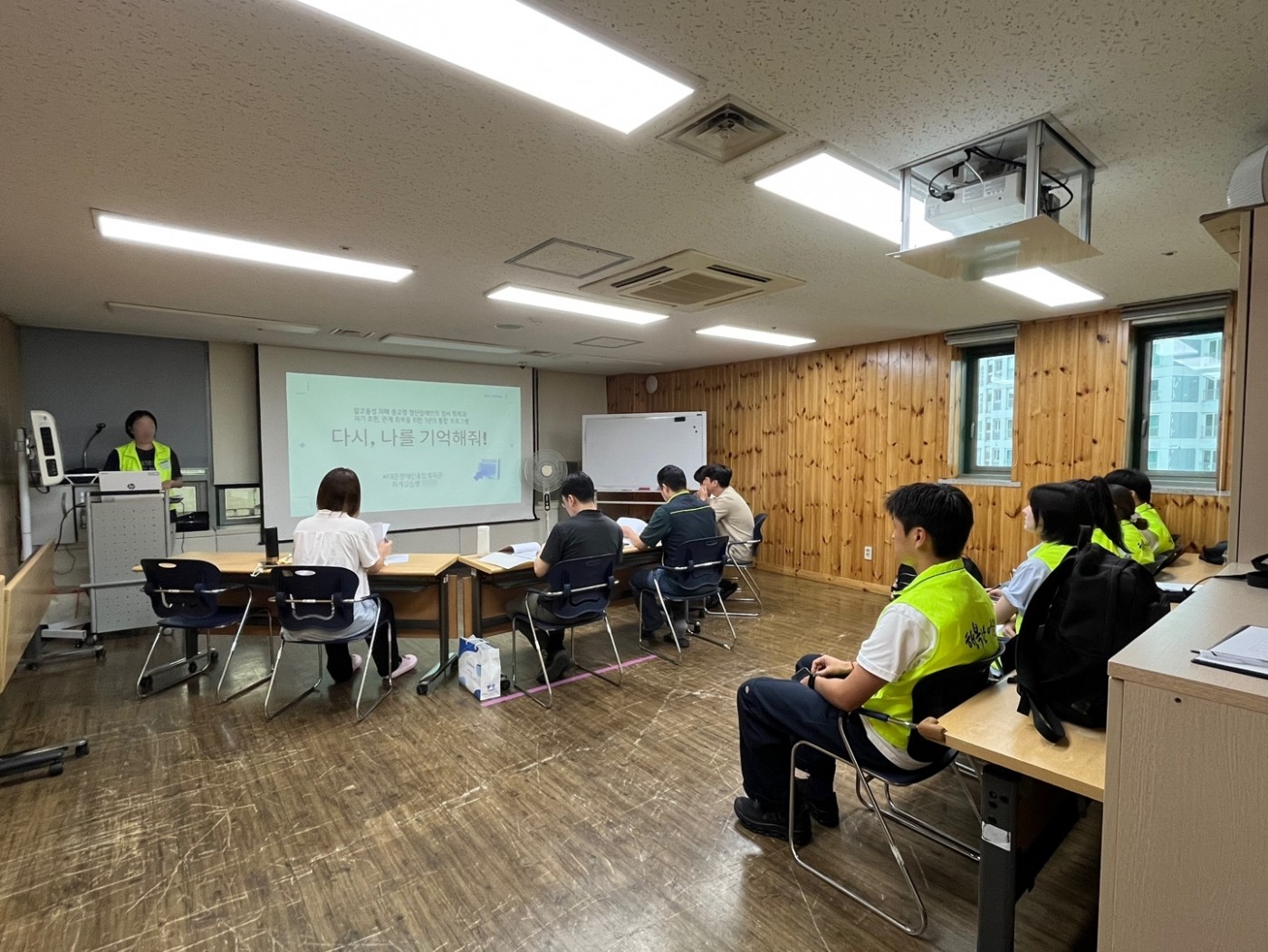 1755076517.2QCYSRybNCT8-1.jpg